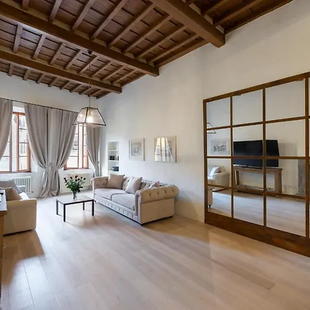Pure Luxury In Oltrarno * Firenze