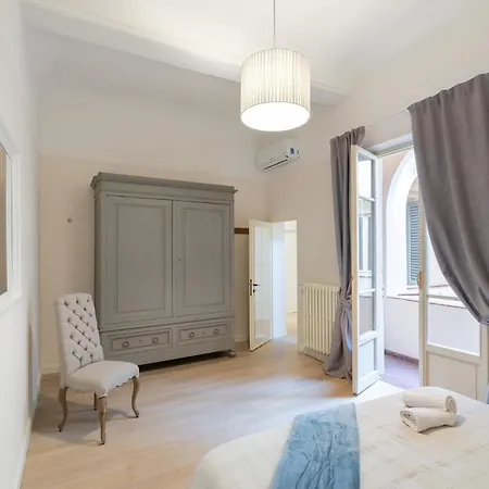 Pure Luxury In Oltrarno * Florence