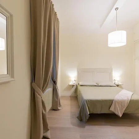 Pure Luxury In Oltrarno