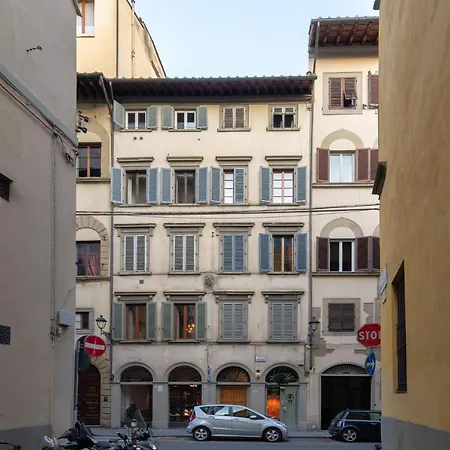 Pure Luxury In Oltrarno Διαμέρισμα *
