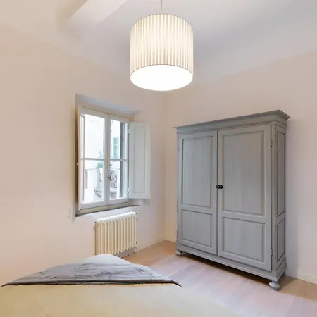 Pure Luxury In Oltrarno Διαμέρισμα *